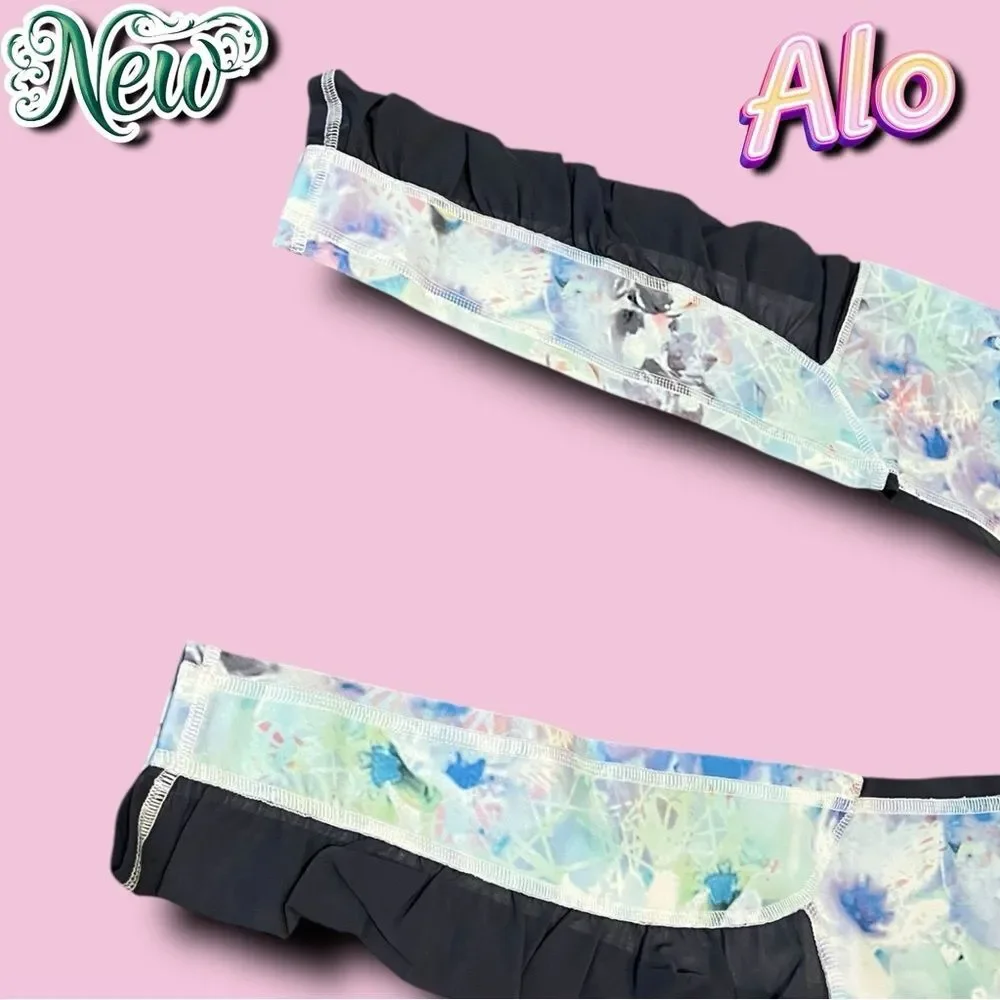 NWT ALO Yoga Runway Pant - XS - Floral Camo/Blue Mesh